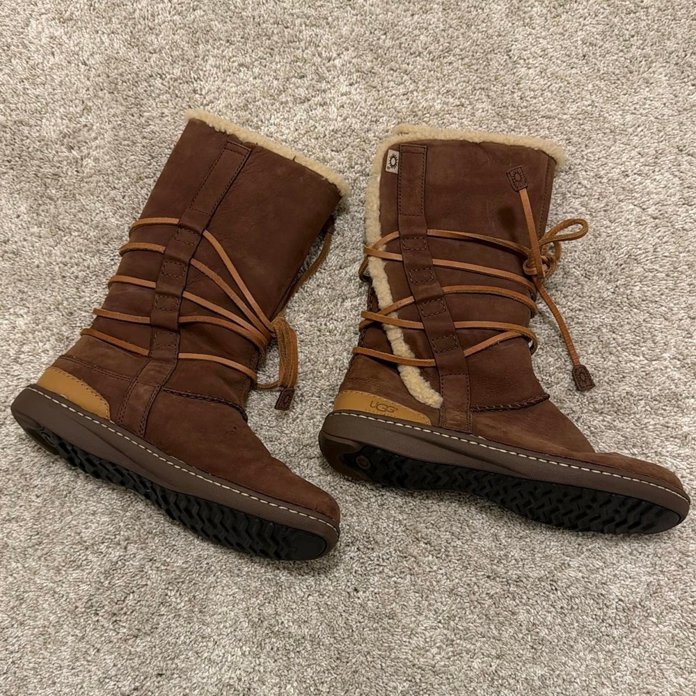Y2K Vintage UGG Australia Leather Lace-Up Boots | Brown | Size 10